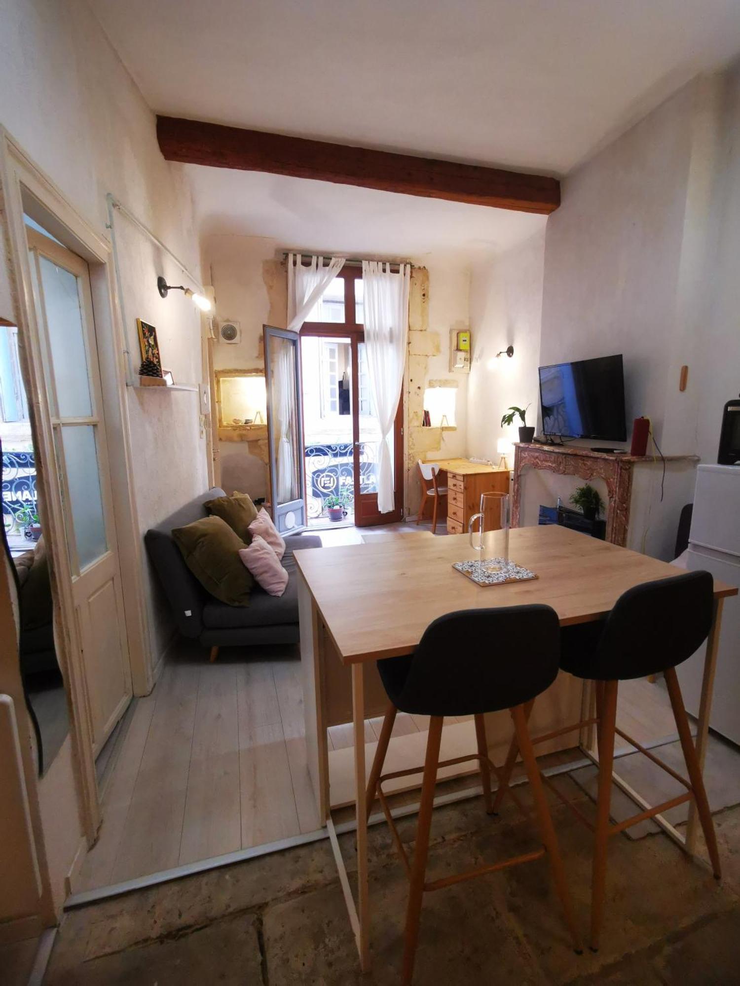 Apartment Cosy Coeur Historique De Montpellier